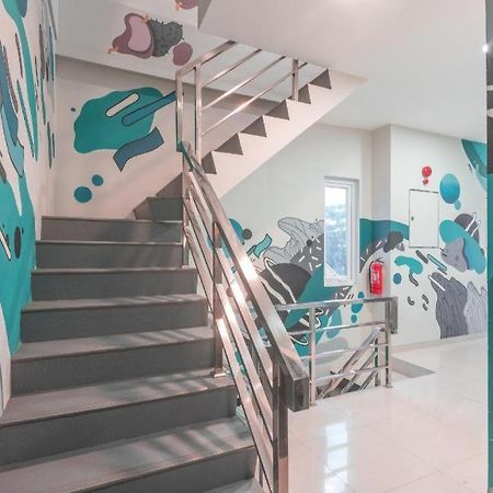 Versa Hotel Bekasi Exterior foto