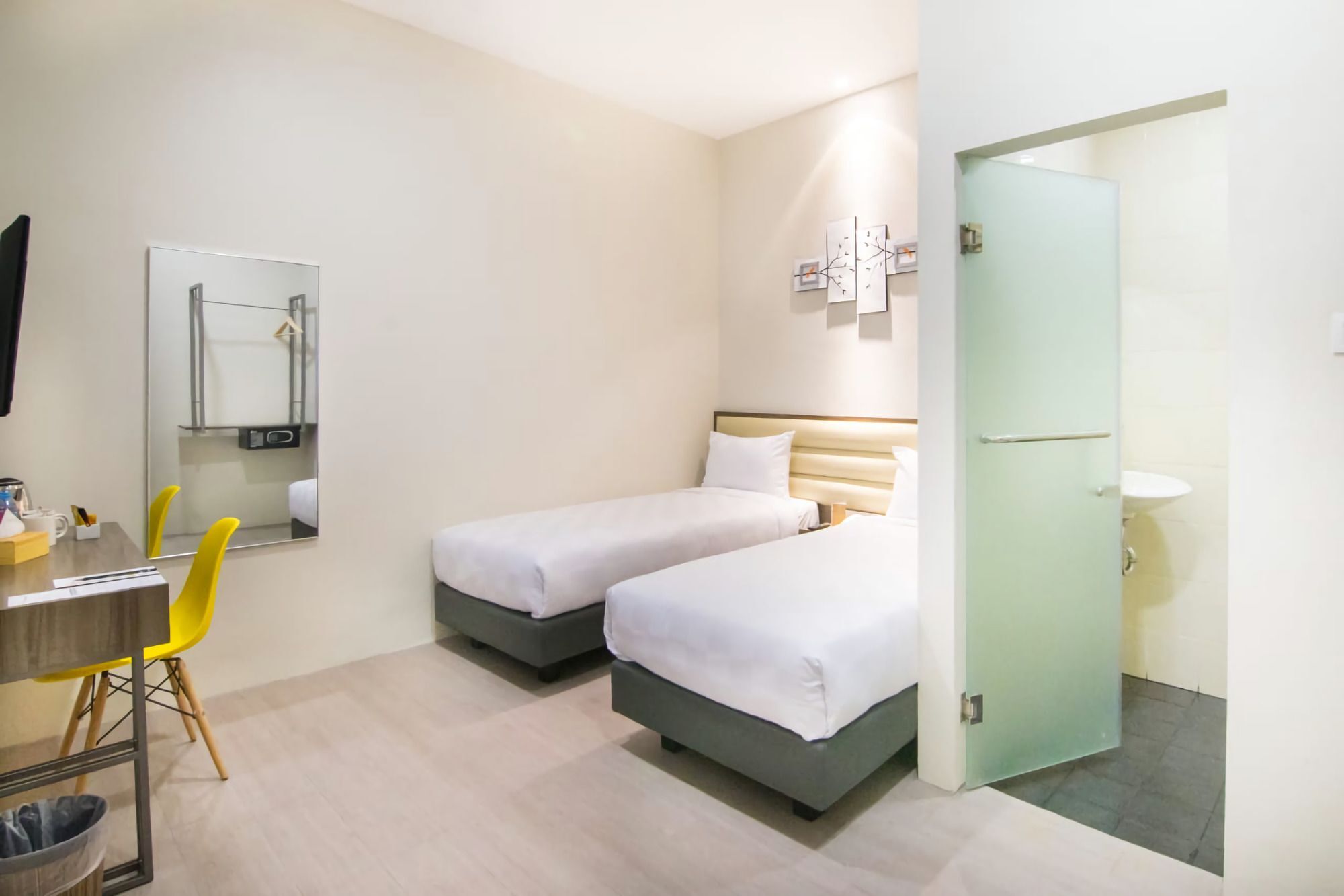 Versa Hotel Bekasi Exterior foto